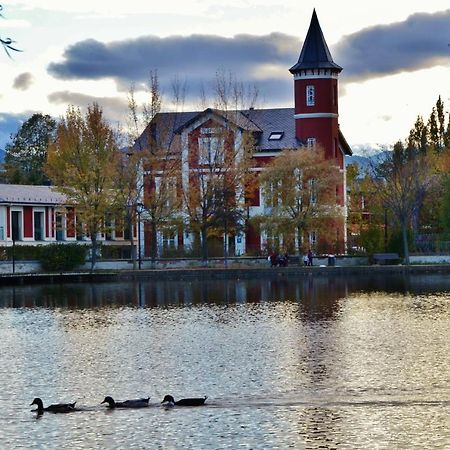 Apartmán Piso De Diseno En El Centro De Puigcerdà Exteriér fotografie